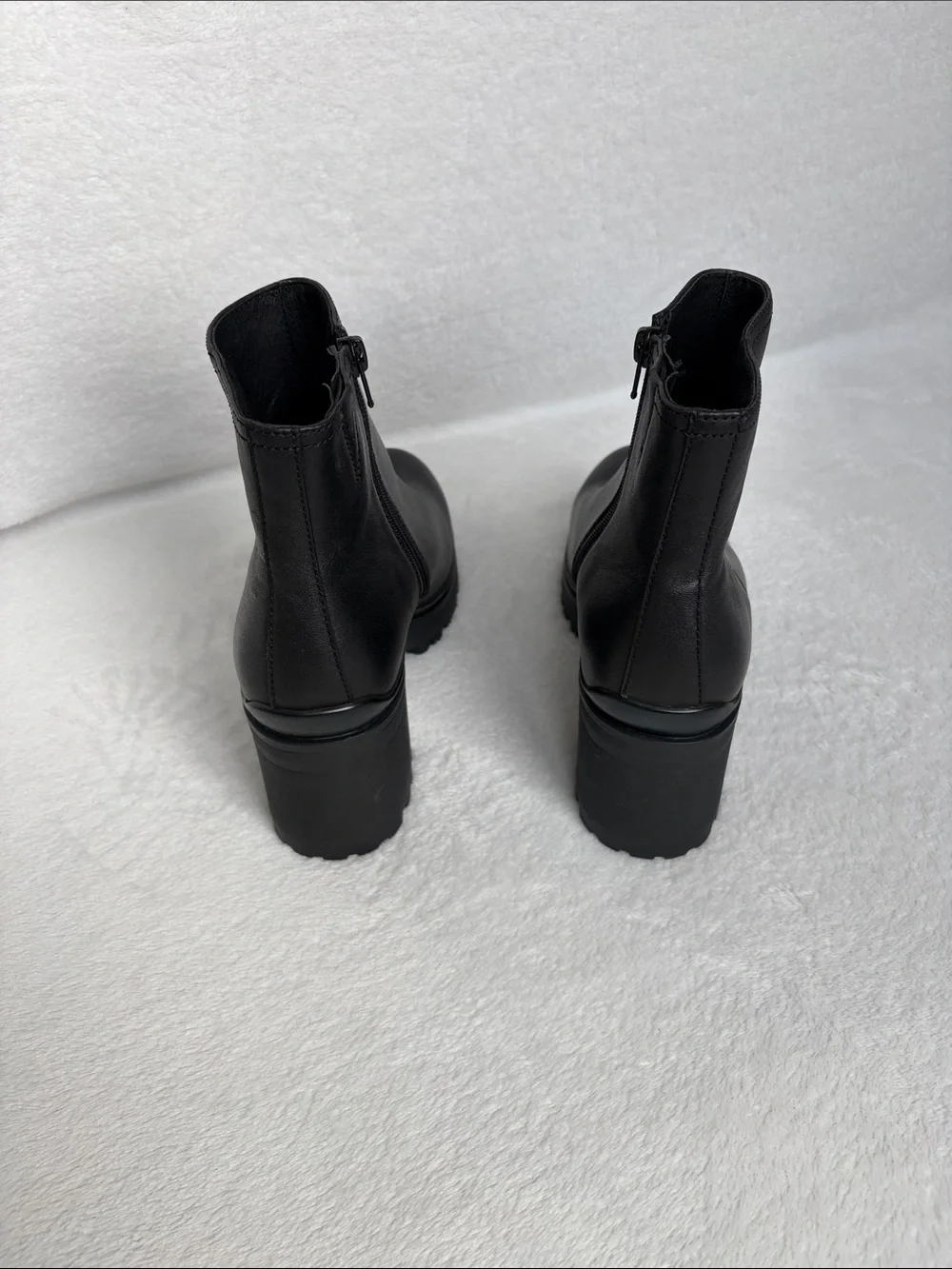 NWOB Jeffrey Campbell Black Leather Tracker Block Heel Ankle Boots Size 10